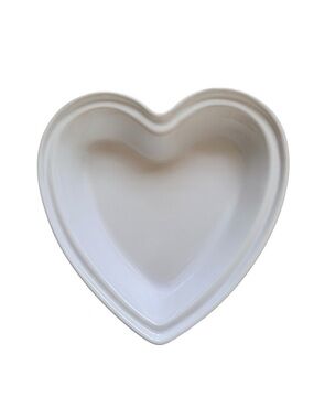 Chantal Pie Plate White Heart Shaped 1.5 Qt Baking Dish